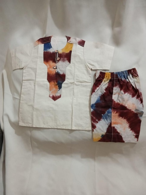 Tenue à imprimé africain pour garçon
