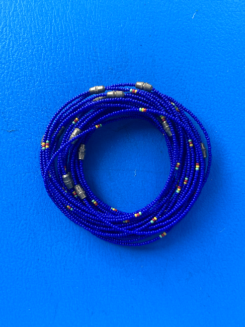 Bracelet africain en petites perles