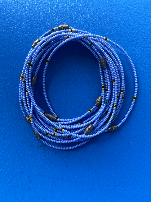 Bracelet africain en petites perles
