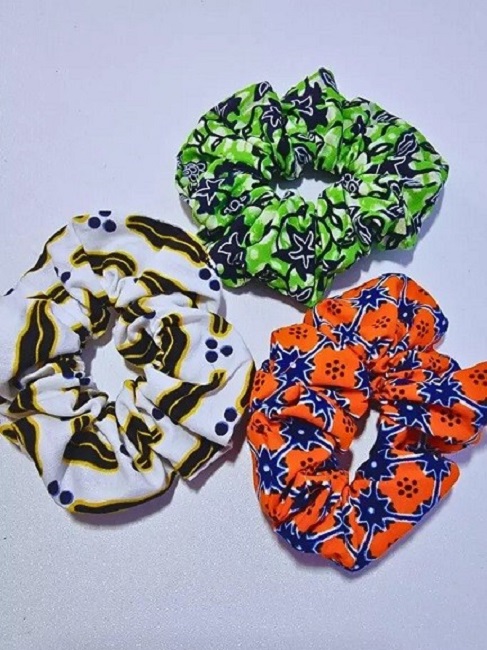 Chouchou multicolore en tissu Wax