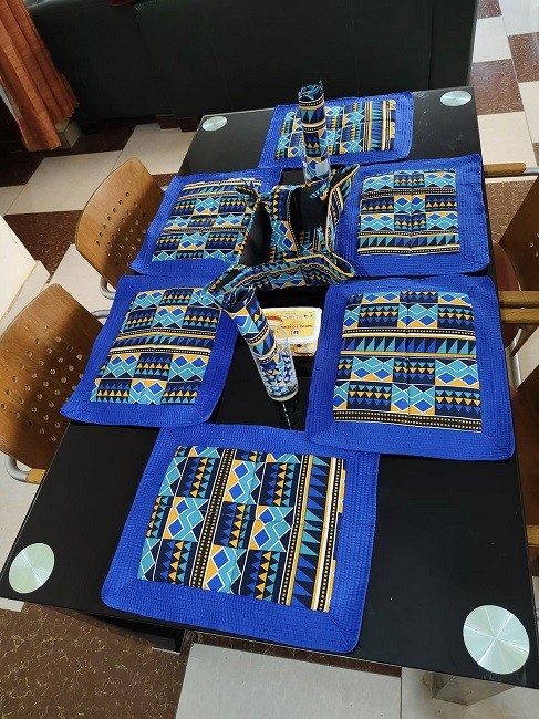 Set de Table + Serviettes + Corbeilles à Pain