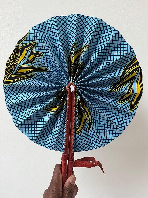Éventail en Tissu Wax à Motifs africain avec Manche en Cuir