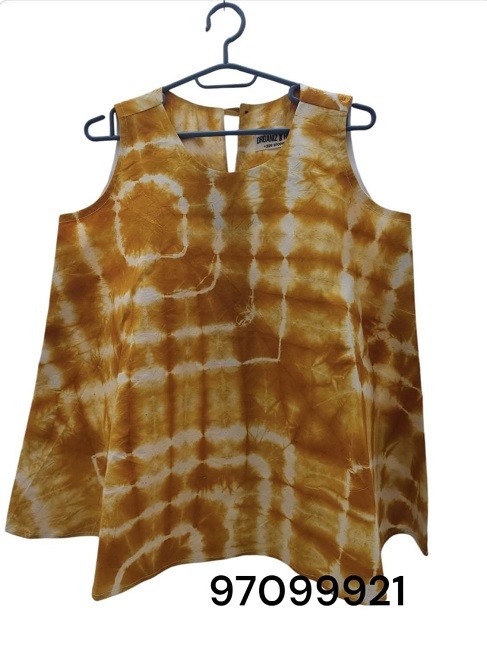 Haut femme à motif en batik sans manches